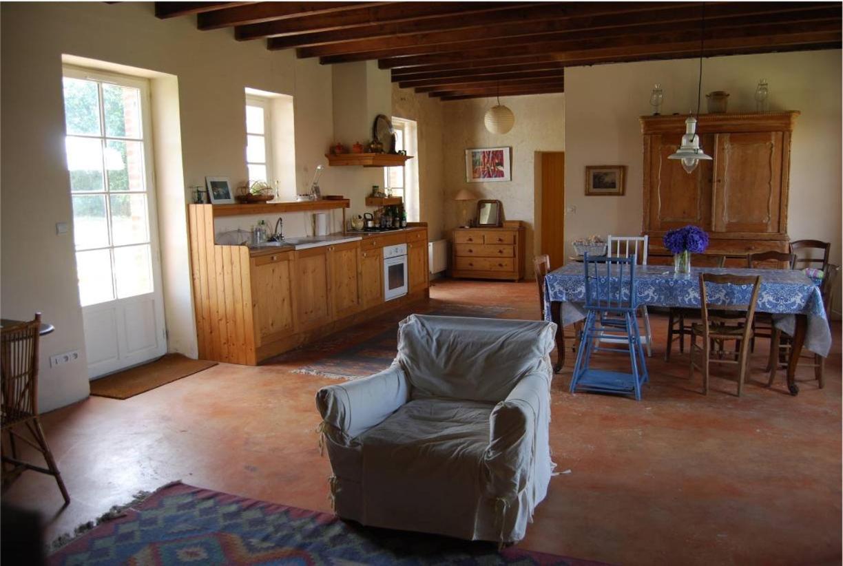 La Brionniere Villa Aizenay Exterior photo